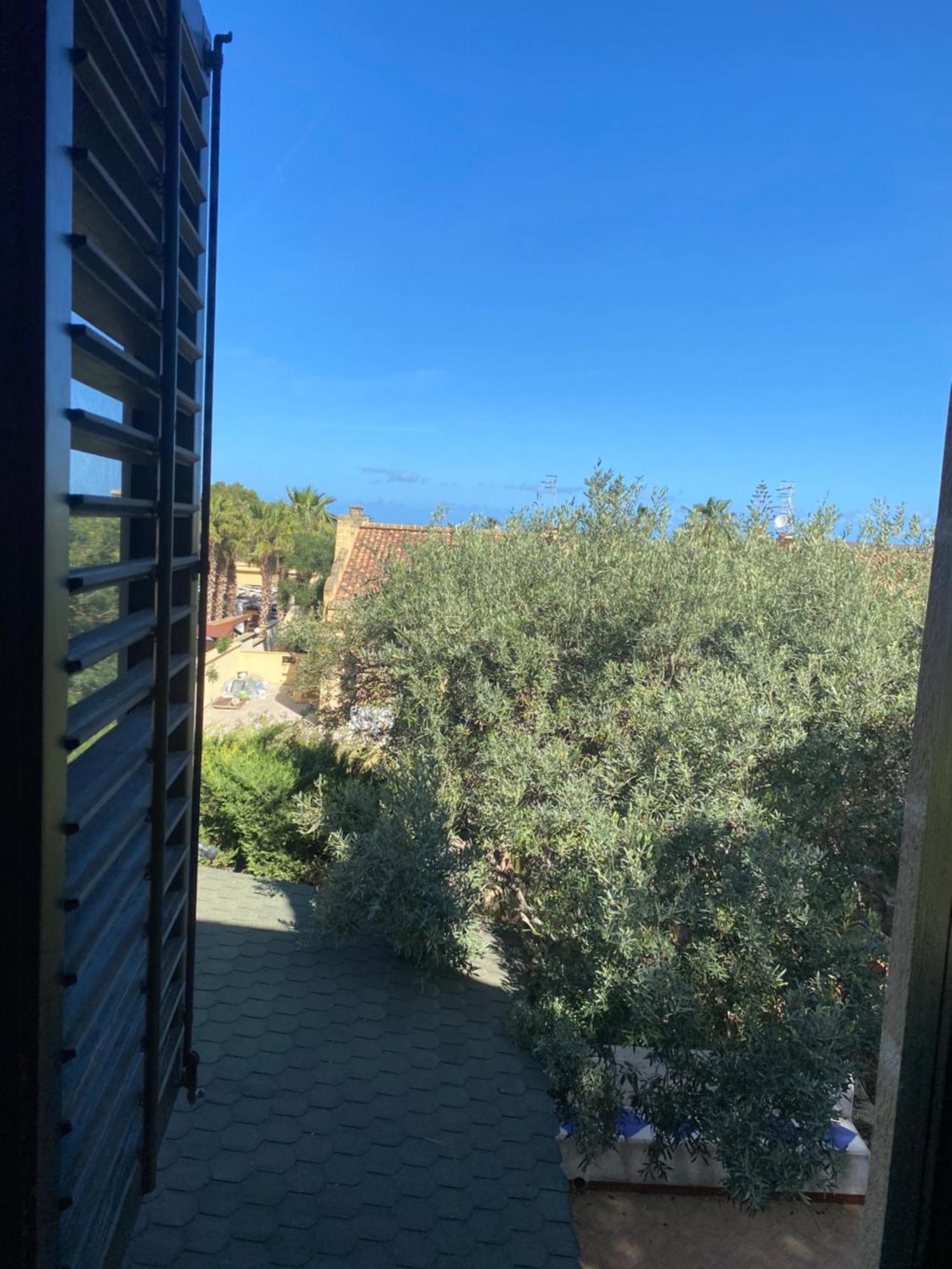 Villa Al Mare Baia Emiri Mazzaforno צ'פאלו מראה חיצוני תמונה