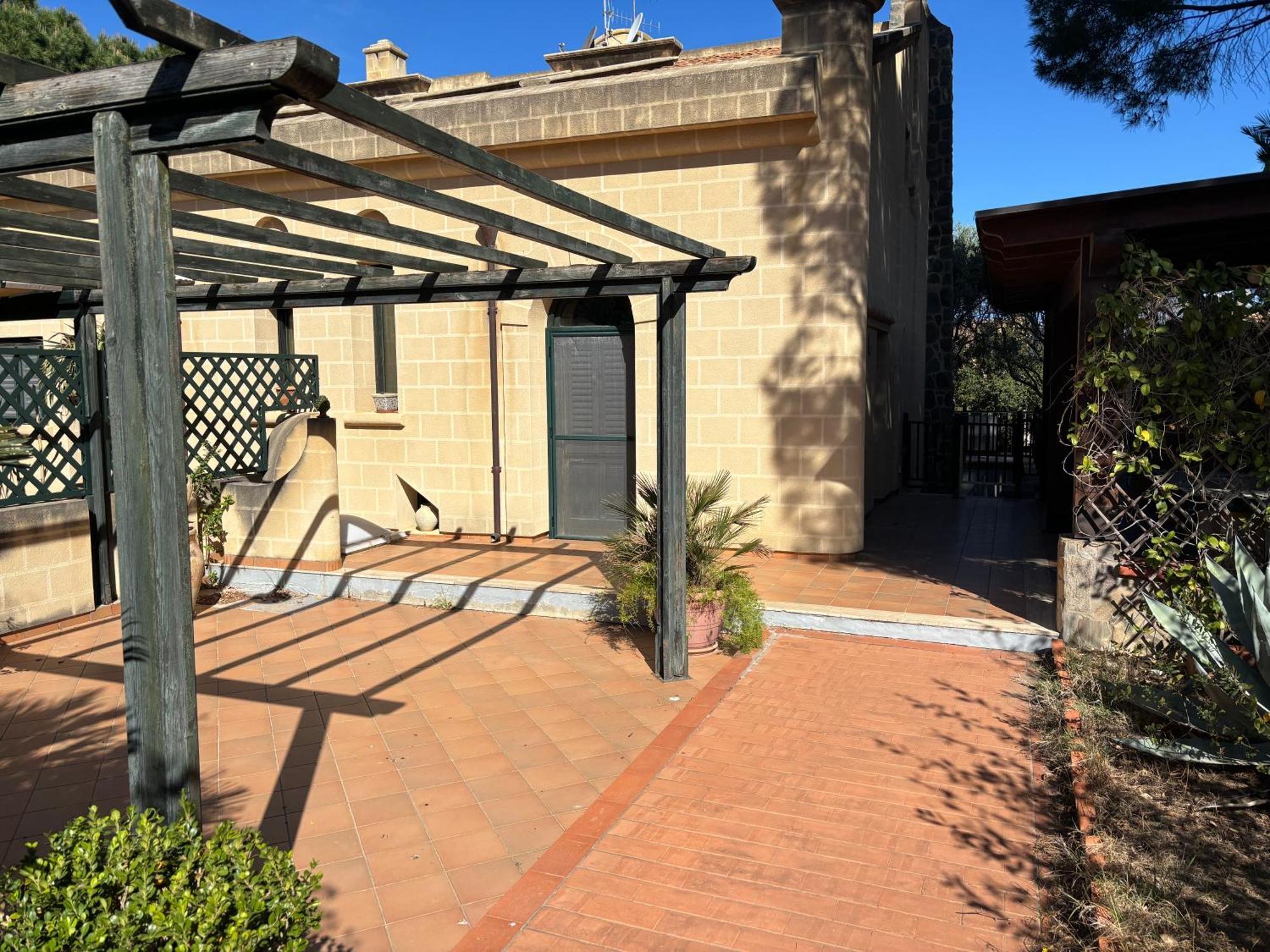 Villa Al Mare Baia Emiri Mazzaforno צ'פאלו מראה חיצוני תמונה