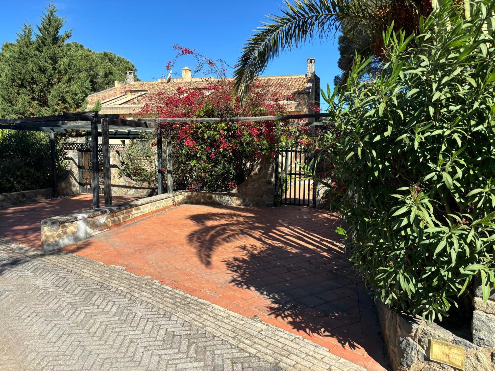 Villa Al Mare Baia Emiri Mazzaforno צ'פאלו מראה חיצוני תמונה