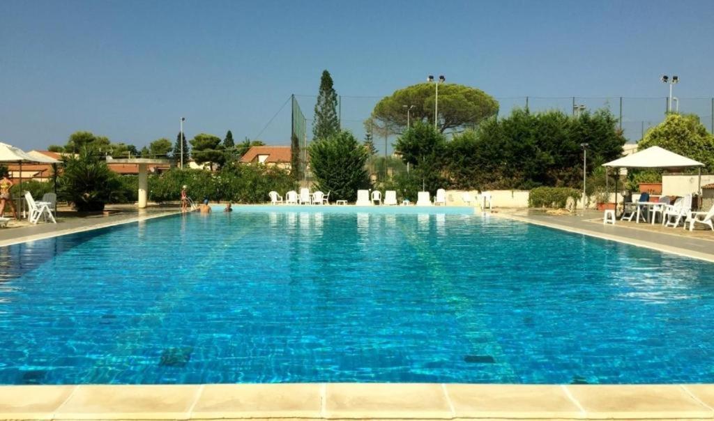 Villa Al Mare Baia Emiri Mazzaforno צ'פאלו מראה חיצוני תמונה